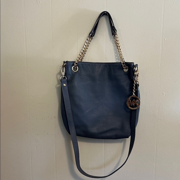 MICHAEL Michael Kors Blue/gray Shoulder Bag with Gold Chain - Picture 2 of 6